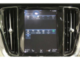 Apple car playやAndroid auto搭載スマホと有線で繋げてアプリを使用することも可能です。