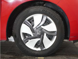 ◆純正ホイール装着車◆シンプルなデザインのホイールキャップ付きです。