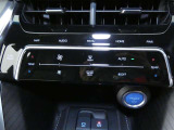 オートエアコン装備です。オートで空調を行ってくれるので車内は、とっても快適!だからドライブもさらに楽しい!