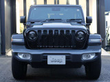 Jeep伝統の丸目ライト、7スロットグリルが存在感バッチリです!