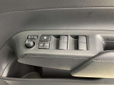 パワーウインドウスイッチ、いたずら防止・挟みこみ防止に、ウインドウロックスイッチを使用ください。便利な電動可倒式ミラースイッチ、集中ドアロックスイッチ
