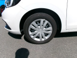 車体にぴったりの純正ホイールです。