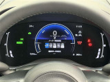 先進の安全装置が装着されています。詳しい機能についてはスタッフまでお問合せください。