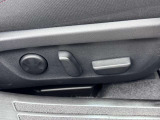微調整が可能な運転席10Wayパワーシート。電動操作で前後のスライドや背もたれの角度、高さ、ランバーサポート調整を手軽に行え、理想のドライビングポジションを保持できます
