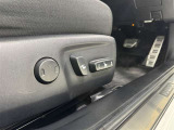 パワーシート搭載。微妙な調整が手軽にでき、ピッタリのポジションで運転することが可能です。