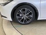 アルミホイールもお車のイメージに合っていてカッコイイです☆