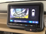 バックも安心のバックカメラ付いています。バックカメラがあると、いつでも安全にバックできますね。死角も減ります。