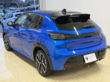 お忙しく実車確認できないお客様にも安心してご購入頂けるクオリティを目指しております。全国のプジョーディーラーで保証が受けられます。