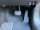 マツダの考える「安全」の第一歩は、正しいドライビングポジションでの運転です。オルガン式アクセルペダルを初め、理想的な姿勢が取れるペダルレイアウトで、安全運転をサポートしてくれます。