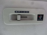 天井のファンで後席へ送風。空気を循環させることで後席の方も快適に過ごせます☆