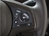 ◆アダプティブクルーズコントロール◆予め設定した車速内でクルマが自動的に加減速。前走車との適切な車間距離を維持しながら追従走行します。【LKAS】車線維持支援システムでステアリング操作を支援。