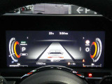 車両状態や走行道路の時速表示等のインフォメーションが備わっていますスピードメーターは上質なデザインとなっております。