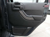ボディーコーティングやフィルム施工もお安く承っております。車の事ならどんな事でもお任せ下さい!!