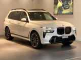ミネラルホワイト&times;タルトゥーフォ。上質装備を纏ったX7 xDrive40d M Sport。