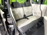 高品質なオリジナルフロアマットもオプションにてご用意しております。お好きなデザインやカラーをお車に合わせて選んでいただくことができます♪