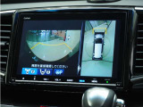 ◆マルチビューカメラシステム◆運転席から見づらい前後左右を、ナビ画面の映像で確認。見通しの悪い交差点や狭い道でのすれ違い、駐車などをサポートします。