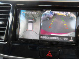 アラウンドビューモニターが付いていて、お車を空から見たような目線で駐車できます
