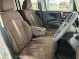 福井の生活に欠かせない軽自動車の在庫が充実しています。スライドドア付きのハイトワゴンや小回りの利くコンパクト軽など、日常使いにぴったりな人気の最新・高年式モデルも豊富に揃っています。