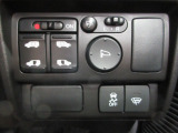 左右電動スライドドア仕様となります。全車、弊社専門スタッフによる内外装クリーニングを実施しております。綺麗な状態でご納車いたします。