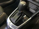 オートマのシフトレバーは操作しやすい位置にあります☆