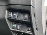 パワーバックドア付きですので、ゴルフの時や荷物をたくさん持っている時など特に便利です!