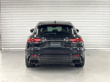 もちろんサラウンドビューモニター+パークセンサーを搭載。駐車時の不安を軽減。