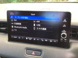 ナビ機能だけでなく、フルセグ、Bluetoothなどのオーディオ機能がついています!