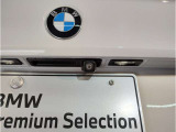 【バックモニター】&rdquo;R&rdquo;レンジにシフトチェンジして頂くとバックカメラとセンサーが起動し駐停車時の運転をサポートします。