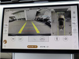 【3Dサラウンドカメラ(360&deg;カメラ)】全方位の死角となる部分や発進時・駐車時・細い路地からの運転などカメラを通してモニターで確認することが可能です。