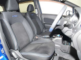 運転席まわりです。実際に座ってみて乗り心地を体感してみて下さい。