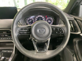【純正革巻きステアリング】上質な革を使用することで、手にしっかり馴染みとても運転しやすいハンドルです♪