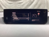 TSRは、走行中にフォワードセンシングカメラが認識した交通標識をメーターに表示することで、交通標識の見落とし防止を図り、安全運転を支援するシステム
