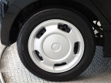 タイヤの溝は十分あります、足回りもしっかり整備してお渡しいたします。