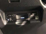 【ETC2.0装着車】カーナビと連携させることで全国の「ITSスポット」と双方向通信し渋滞を回避するルートを案内します。情報配信を受けるたびに最速のルートを再検索。料金所もストレスなく通過できます。
