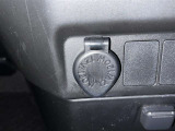 シガーソケット用の充電器が使用可能です!