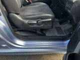 入庫した車両は美装斑がクリーニング☆専用洗剤や機械を使います。 安い!!でも綺麗をモットーに内外装ともに魂を込めて仕上げています