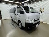 広々とした車内空間に優れた燃費性能。更にデザインも上質で人気のお車です!
