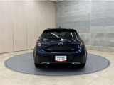 リヤ、後ろから見るとまた車の印象が変わってきますね☆☆