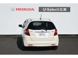 F  I  T  真ん中に アイ がある車です