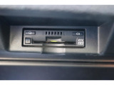 高速道路の利用時に便利なETC。料金所での停車や小銭を探す手間がなくなり快適です♪見た目もすっきりとしたビルトインタイプを装備しています。