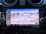 日産純正ナビゲーションシステムが付いてます。