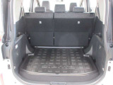 5名乗車時の荷室です。