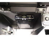 ■ETC車載器装着済み。ETCカードのお申し込みも、弊社にお任せ下さい。トヨタTS3カードならポイントも貯まって、車検や点検時などにご利用いただけます。