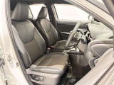 パワーシート搭載。微妙な調整が手軽にでき、適切なポジションで運転することが可能です。