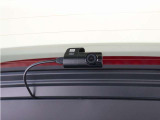 【スーパーナイトビジョン2.0】夜間走行や暗い駐車場などの低照度環境でも鮮明な映像で録画します。また、リアカメラにも搭載していますので、夜間の映像を前方/後方でしっかりと録画できます。