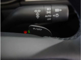 【ステアリングシフトスイッチ】ハンドルから手を離さずに素早くシフトアップ&ダウンができます。お近くの広島マツダまでお越しください。