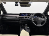 UX 250h バージョンL 本革シート サンルーフ