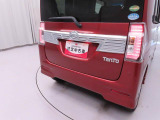 当社では全車、納車前にサービス工場で12ヶ月点検相当の整備を実施しております。そこで確認された不具合箇所は修理しておりますのでご安心下さい。また納車後お気になる点がございましたら気軽にご相談ください。