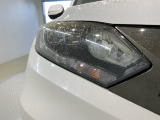 LEDヘッドライトは、点灯の瞬間から最大光量を発揮し、突然暗くなるトンネルなどでの安定感を高めます。