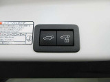 パワーバックドア装備!!スイッチ操作でバックドアを自動開閉でき、とても便利です!